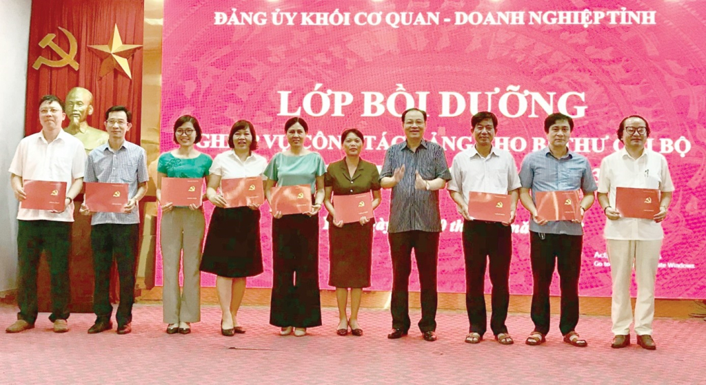 Nâng cao chất lượng công tác cán bộ