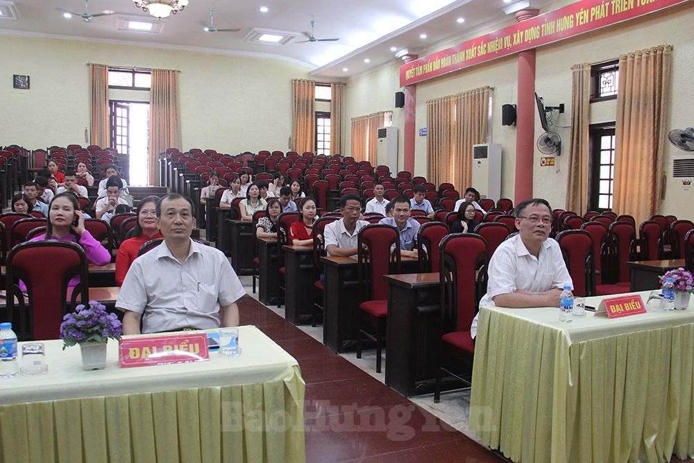 Khai giảng lớp Trung cấp lý luận chính trị hệ không tập trung