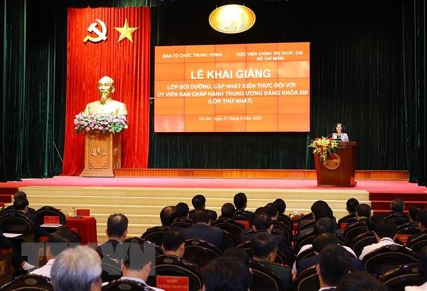 Bồi dưỡng và cập nhật kiến thức đối với Ủy viên Trung ương Đảng