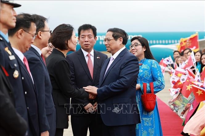 Lễ đón chính thức Thủ tướng Phạm Minh Chính và Phu nhân thăm Hàn Quốc